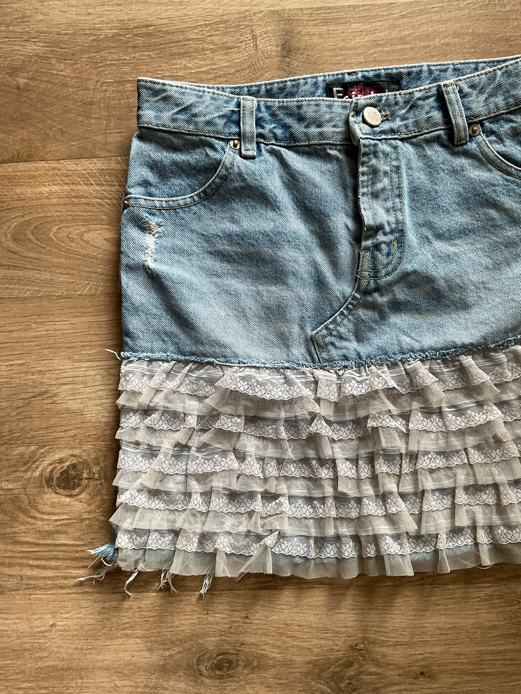 Seoul Lace Ripped Skirt