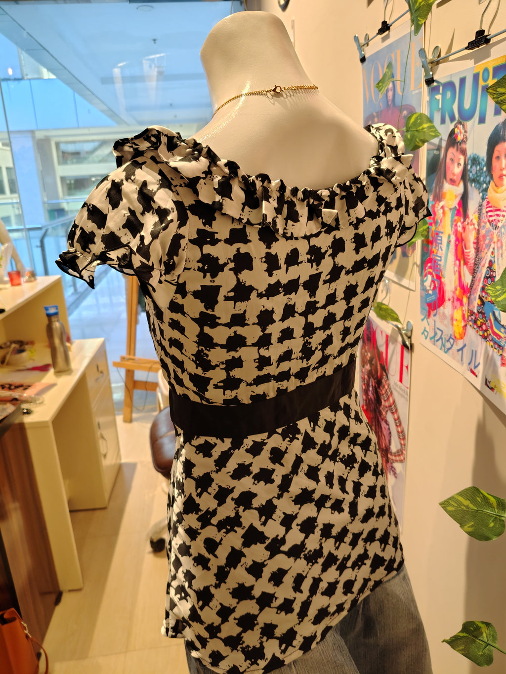 marlow  bust 30-32