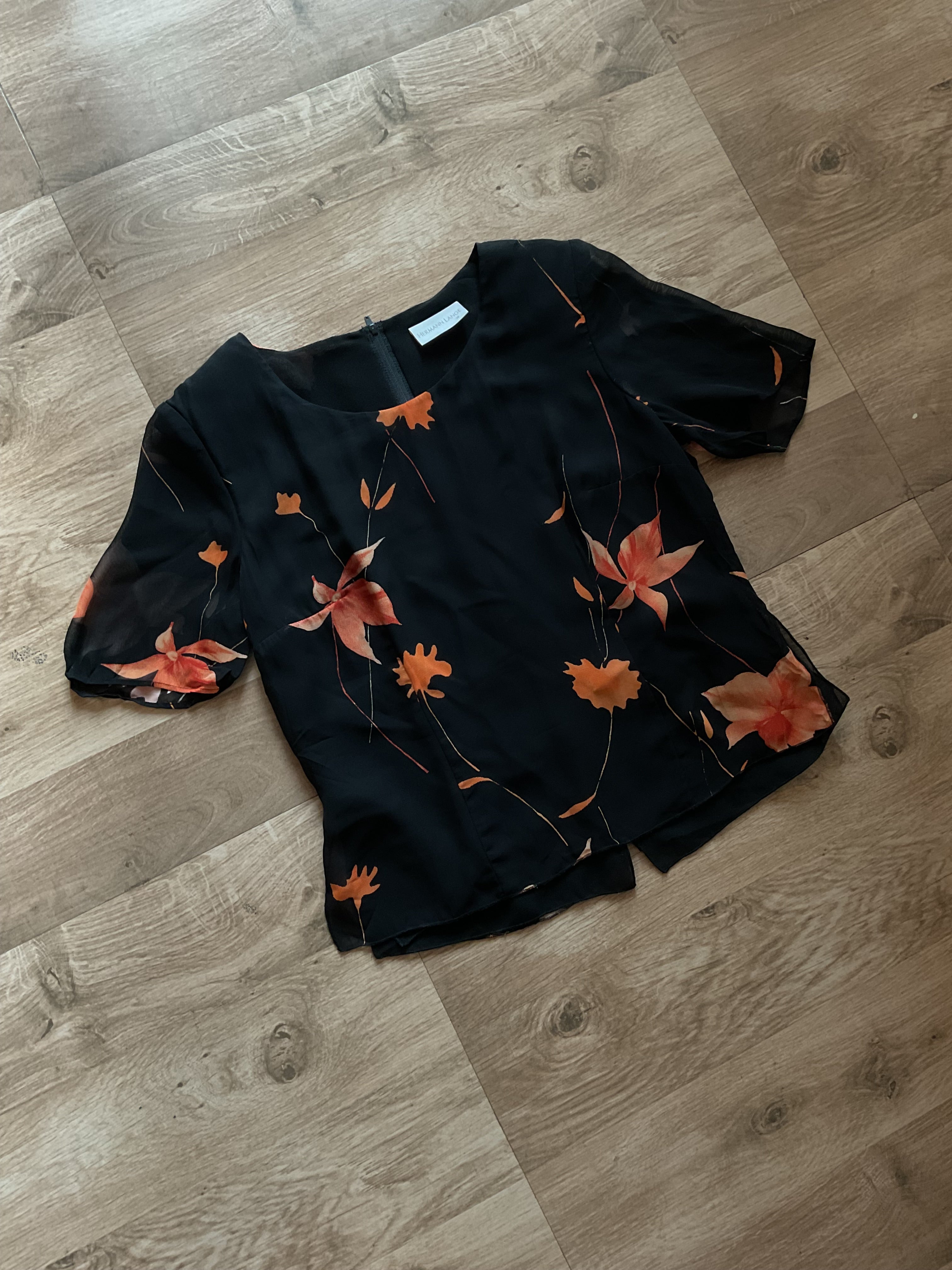 Shoulder Pad Floral Top