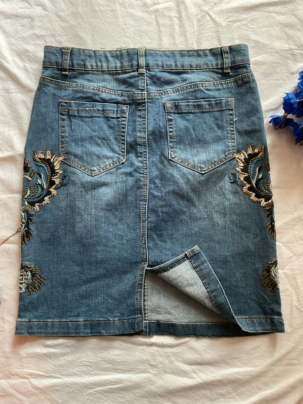 Stone Beauty Skirt